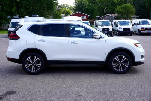2020 Nissan Rogue SV