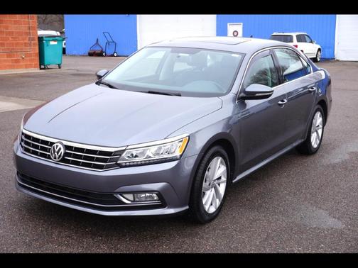 2018 Volkswagen Passat 2.0T SE