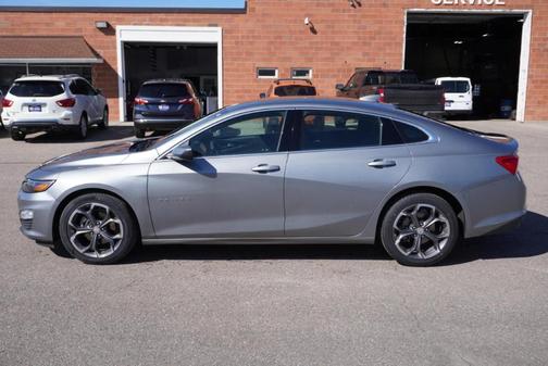 2024 Chevrolet Malibu LT