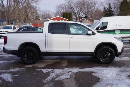 White 2020 Honda Ridgeline RTL