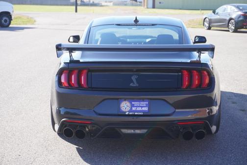2022 Ford Shelby GT500 Base