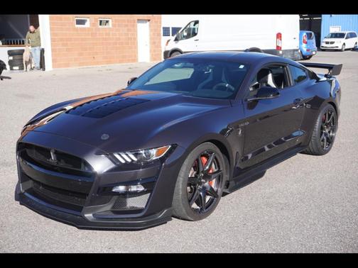 2022 Ford Shelby GT500 Base