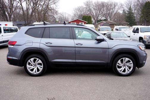 2023 Volkswagen Atlas 3.6L SE w/Technology