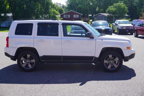 White 2015 Jeep Patriot Sport