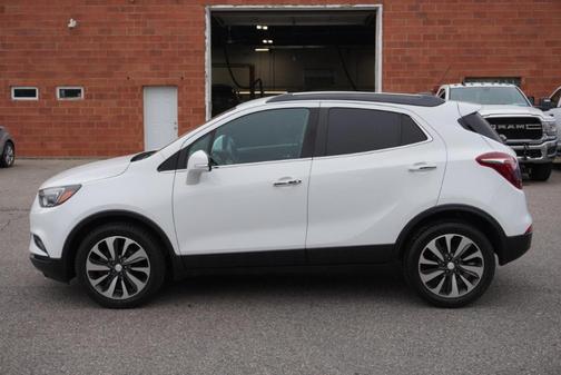 White 2017 Buick Encore Essence