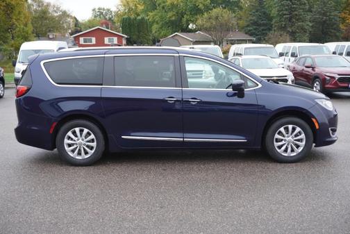 2019 Chrysler Pacifica Touring-L
