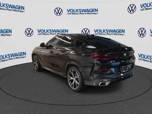 Black Sapphire Metallic 2026 BMW X6 xDrive40i