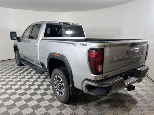 2022 GMC Sierra 2500 SLE