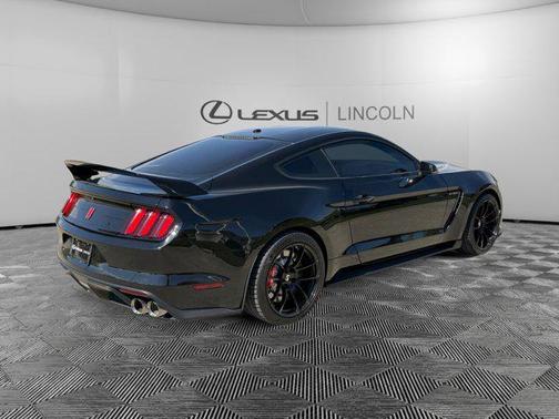 2019 Ford Shelby GT350R Base