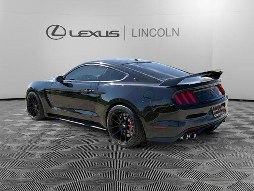 2019 Ford Shelby GT350R Base