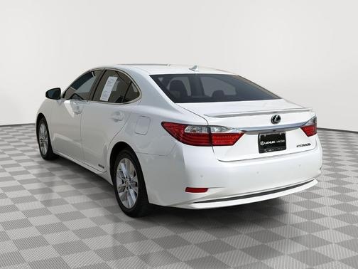 2014 Lexus ES 300h Base