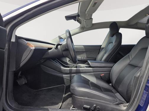 Deep Blue Metallic 2018 Tesla Model 3 Long Range
