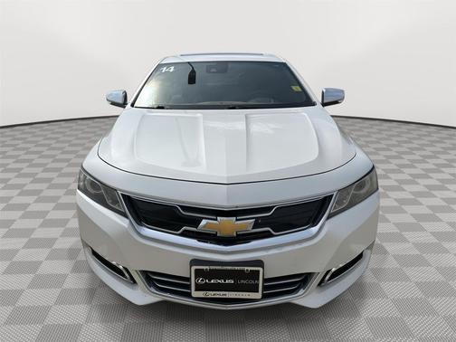White Diamond Tricoat 2014 Chevrolet Impala LTZ