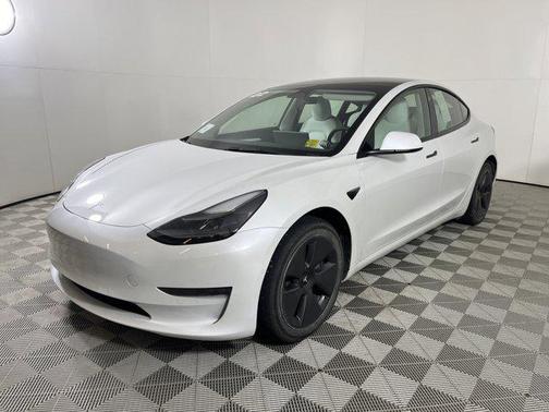 2022 Tesla Model 3 Standard Range
