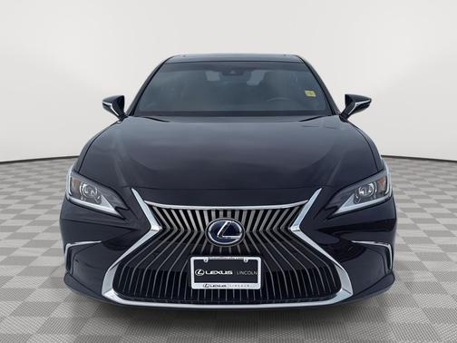 2021 Lexus ES 300h Base