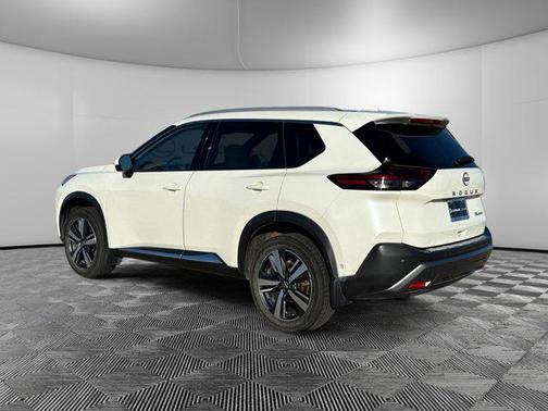 2022 Nissan Rogue SL