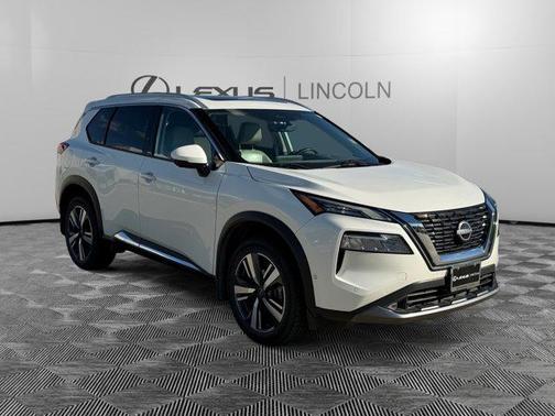 2022 Nissan Rogue SL