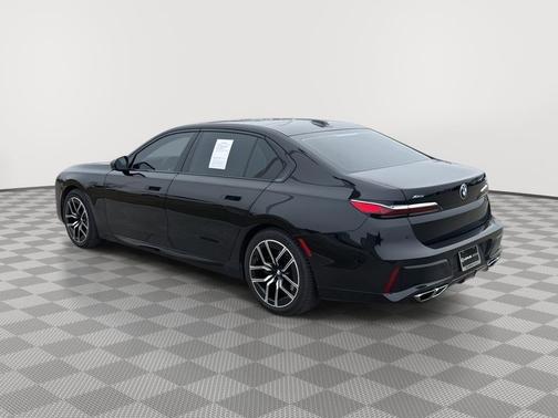 2023 BMW 760 i xDrive