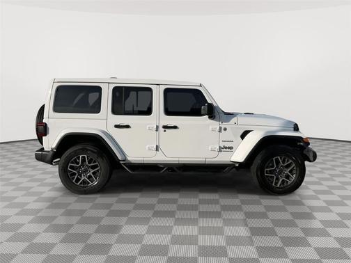 2024 Jeep Wrangler 4-Door Sahara 4x4