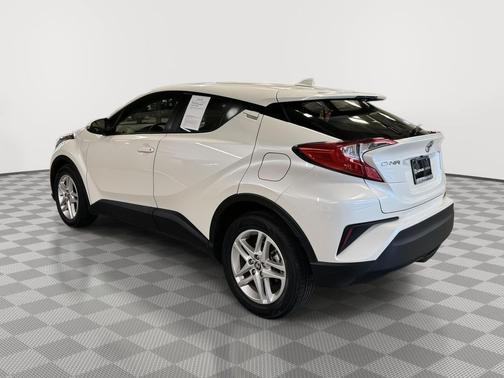 2021 Toyota C-HR LE