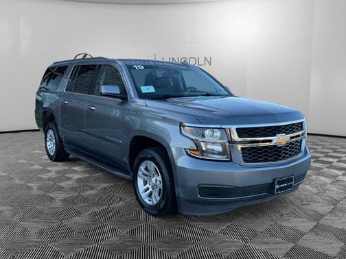 2019 Chevrolet Suburban LT