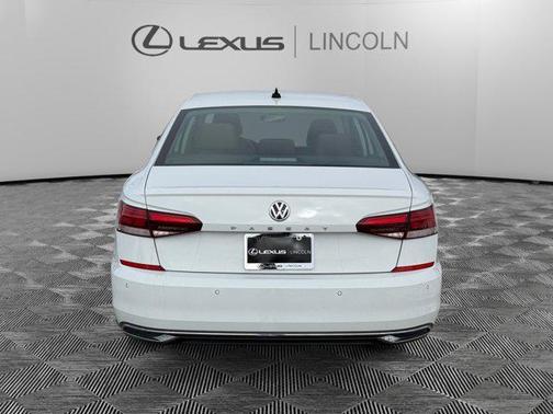 2022 Volkswagen Passat 2.0T Limited Edition