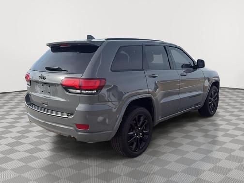 2021 Jeep Grand Cherokee Laredo