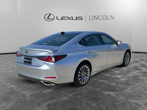 2025 Lexus ES 350 Ultra Luxury