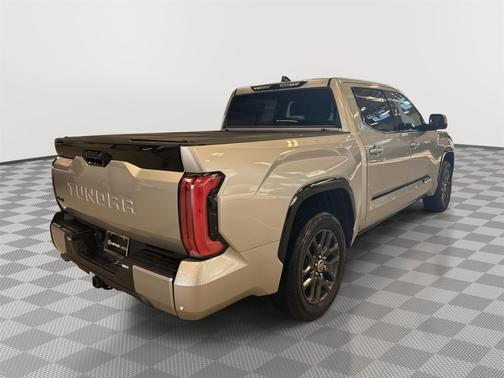 2023 Toyota Tundra Hybrid Platinum