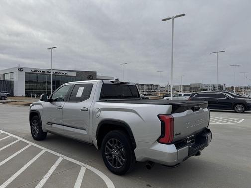 2023 Toyota Tundra Hybrid Platinum
