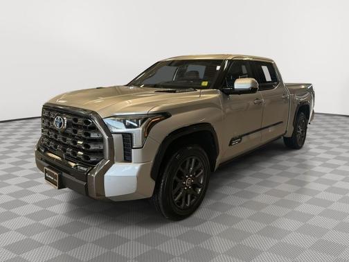 2023 Toyota Tundra Hybrid Platinum