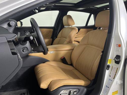 2024 Lexus LS 500 Base