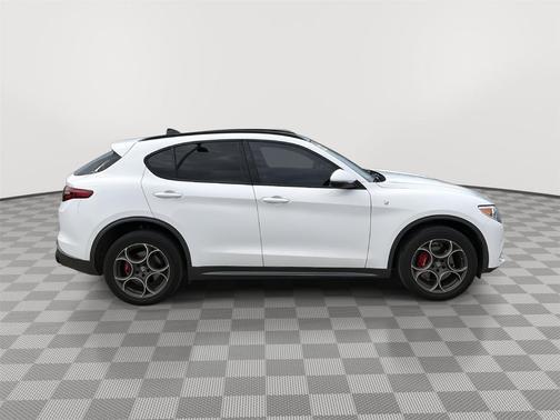 2022 Alfa Romeo Stelvio Ti