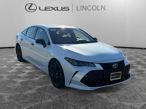 2022 Toyota Avalon Hybrid XSE