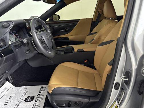2022 Lexus ES 350 Base