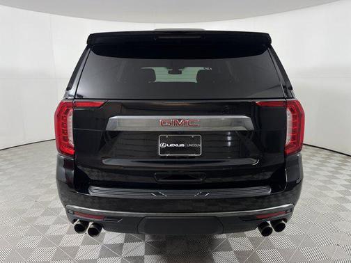2022 GMC Yukon 4WD AT4