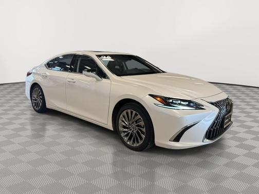 2024 Lexus ES 300h Ultra Luxury