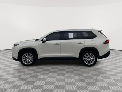 Coastal Cream 2024 Toyota Grand Highlander Platinum
