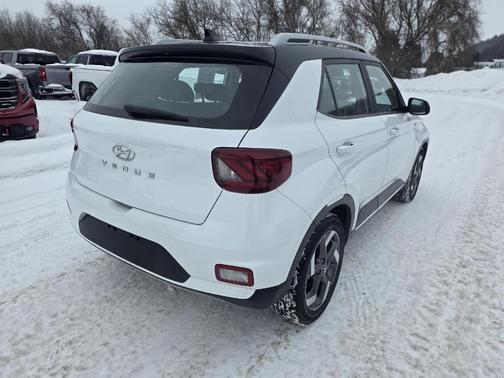 2022 Hyundai VENUE Limited