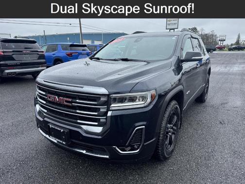 2022 GMC Acadia AT4