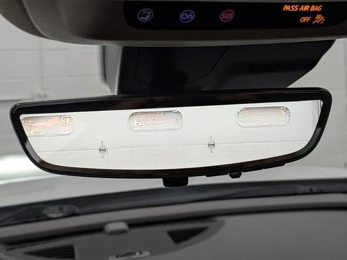 White Frost Tri-Coat 2023 Buick Envision Avenir