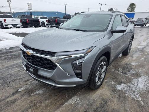 Sterling Gray Metallic 2026 Chevrolet Trax LT