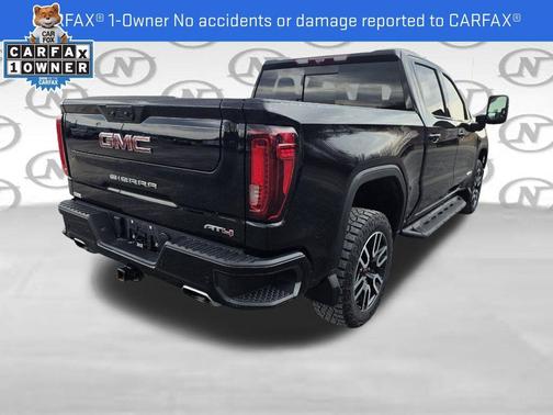Onyx Black 2024 GMC Sierra 1500 AT4