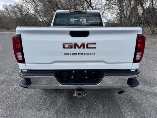 2023 GMC Sierra 2500 Pro
