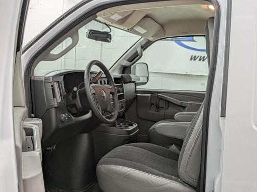 2024 Chevrolet Express 2500 Work Van