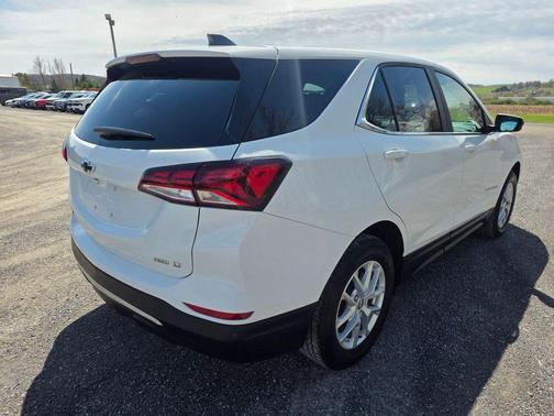 Summit White 2024 Chevrolet Equinox LT
