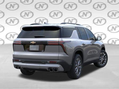 Sterling Gray Metallic 2026 Chevrolet Traverse LT