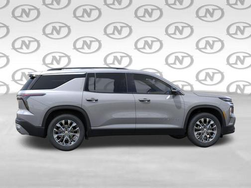 Sterling Gray Metallic 2026 Chevrolet Traverse LT