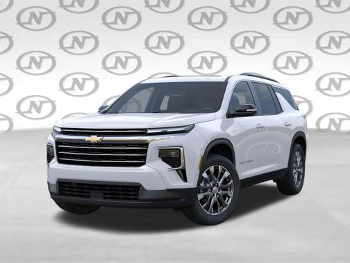 Summit White 2026 Chevrolet Traverse LT