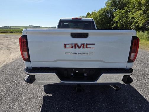 2025 GMC Sierra 2500 Pro